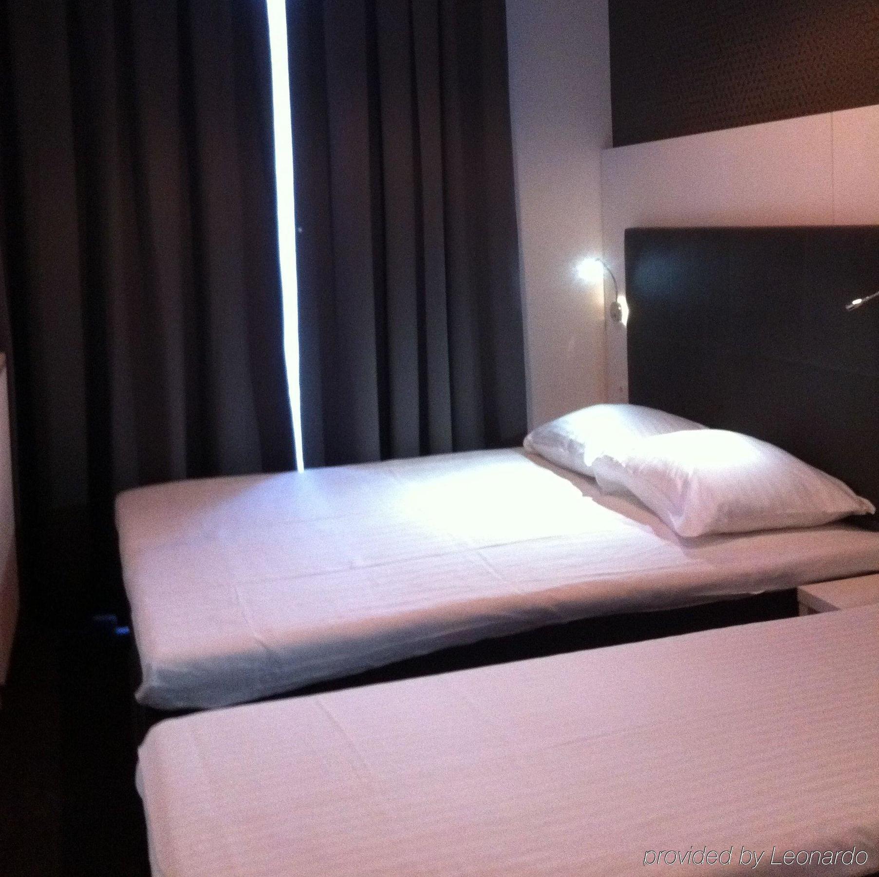 Hotel Vossius Vondelpark Амстердам Номер фото