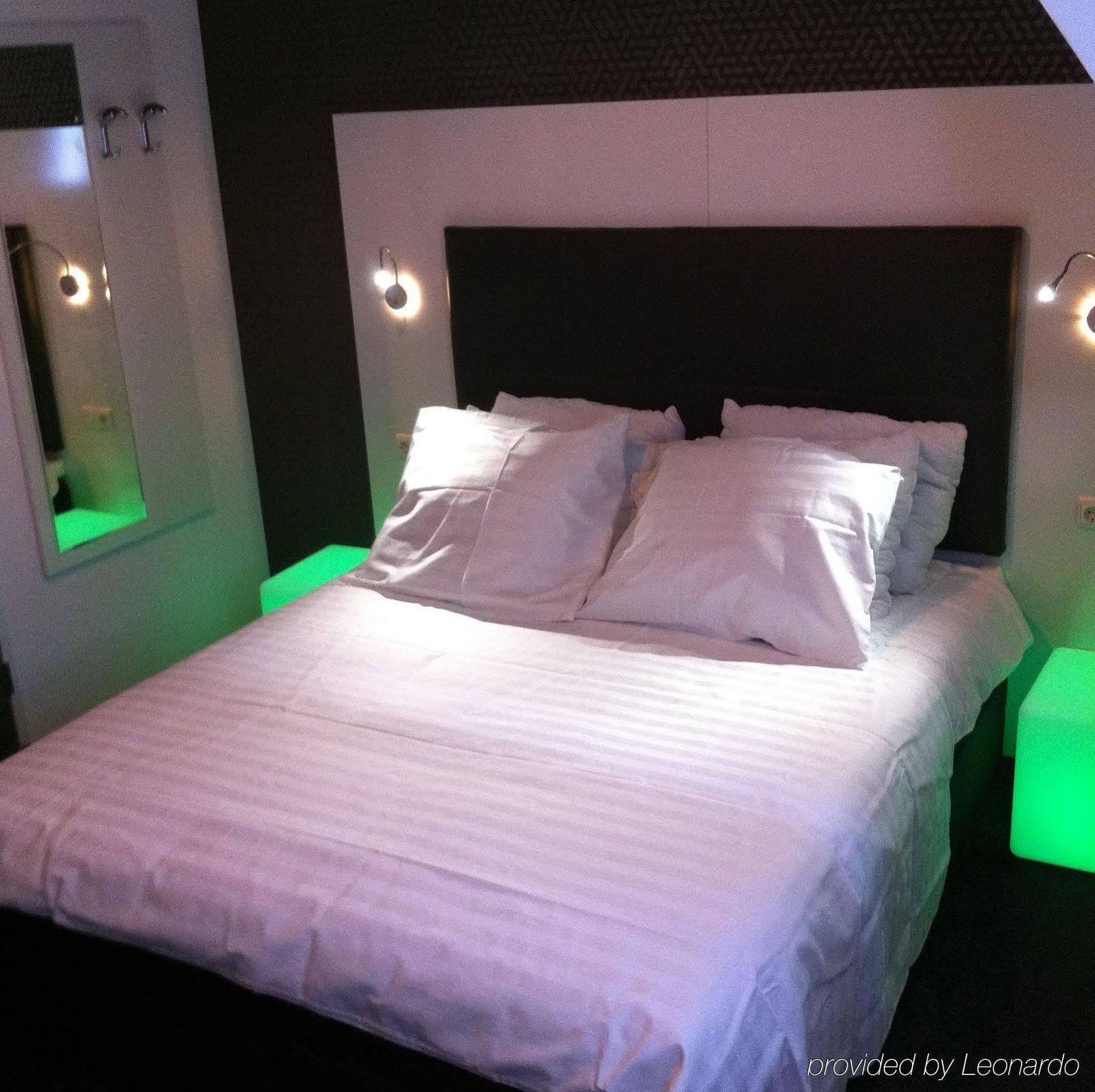 Hotel Vossius Vondelpark Амстердам Номер фото